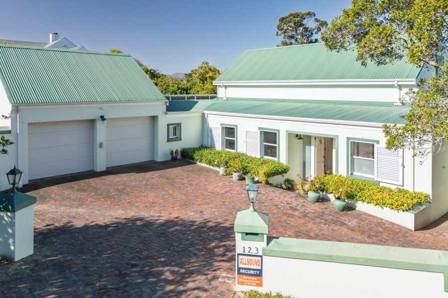 3 Bedroom Property for Sale in Belvidere Estate Western Cape